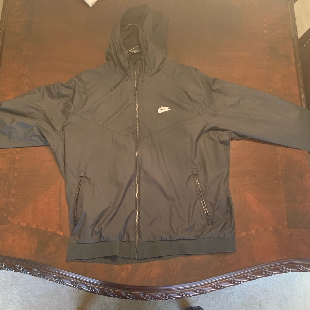 Nike Sportswear Windrunner hooded windbreaker